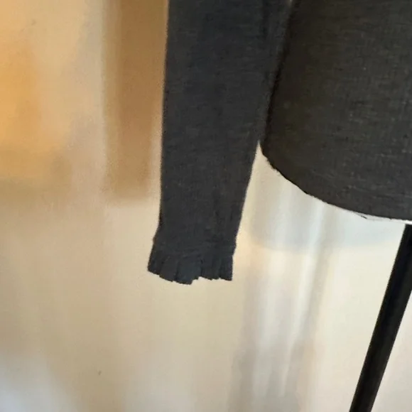 Vintage rib ruffle mockneck T shirt - Picture 5 of 10